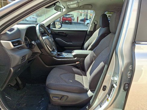 Certified 2024 Toyota Highlander LE image 14