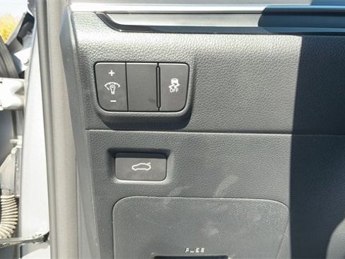 Used 2025 Kia K5 GT-Line w/ GT-Line Premium Package image 18