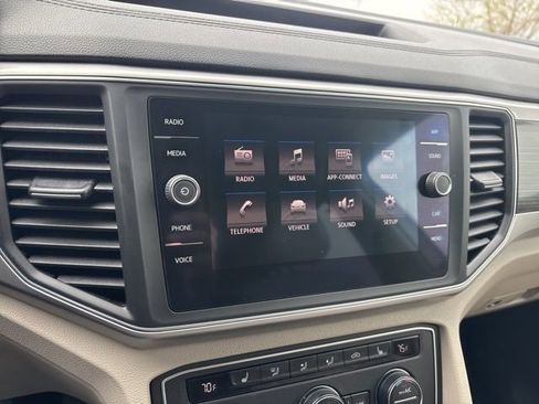 Used 2018 Volkswagen Atlas SE AWD/4WD image 22