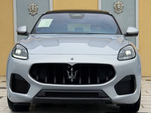 Used 2023 Maserati Grecale Modena AWD/4WD image 2