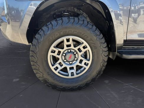 Used 2020 Toyota 4Runner SR5 Premium w/ Moonroof Package AWD/4WD image 27