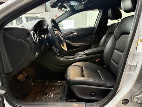 Used 2017 Mercedes-Benz GLA 250 4MATIC image 11