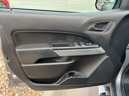 Used 2022 Chevrolet Colorado LT w/ Luxury Package image 15