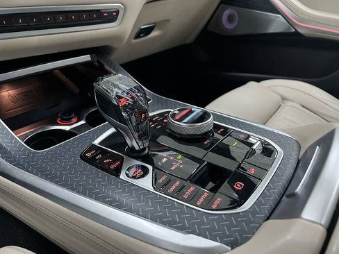 Used 2020 BMW X7 M50i w/ Executive Package image 22