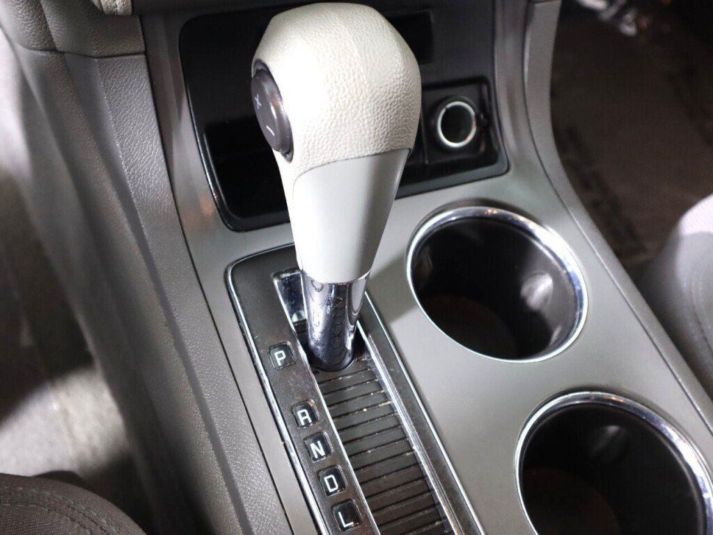 Used 2015 Chevrolet Traverse LS FWD image 23