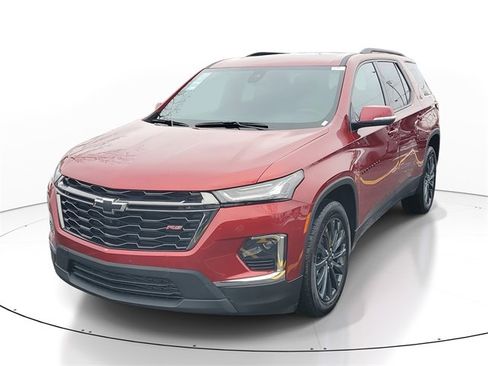 Certified 2023 Chevrolet Traverse RS image 2