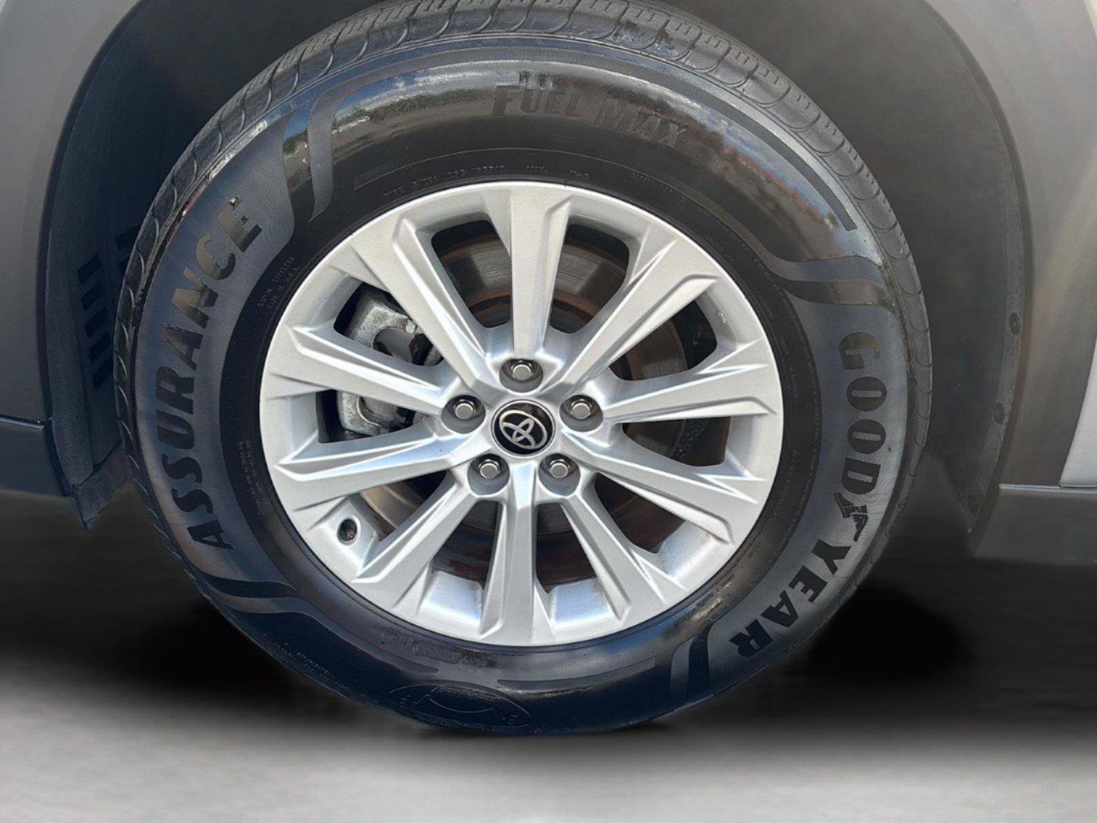 Used 2025 Toyota Grand Highlander AWD image 34