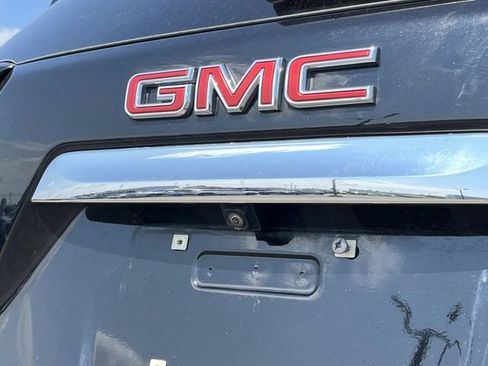 Used 2024 GMC Terrain SLT FWD image 13