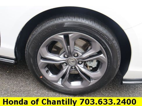 Certified 2025 Honda Accord EX-L image 32