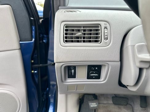 Used 2003 Toyota Prius FWD image 19