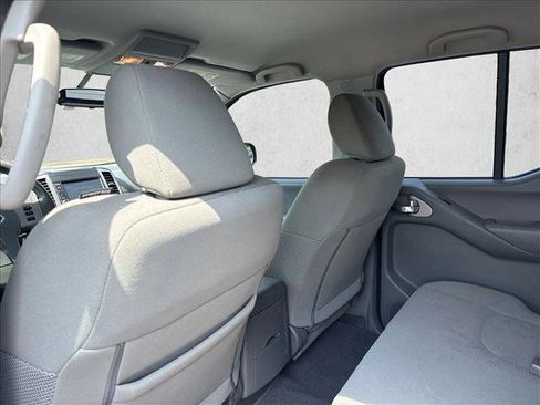 Used 2019 Nissan Frontier SV AWD/4WD image 21