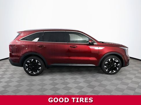 Used 2024 Kia Sorento EX image 32