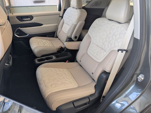 Used 2026 Nissan Armada Platinum RWD image 18