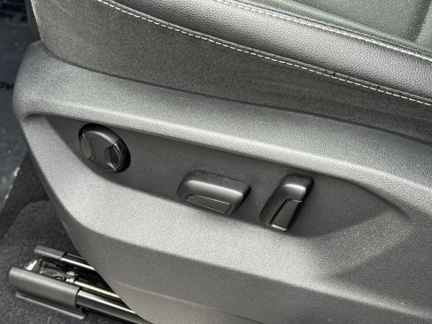 Certified 2022 Volkswagen Atlas SE w/ Panoramic Sunroof Package image 17