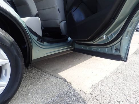 Used 2016 Subaru Forester 2.5i w/ Alloy Wheel Package AWD/4WD image 29