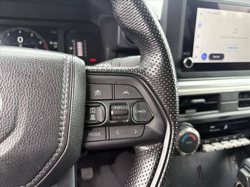 Certified 2025 Toyota Tacoma SR5 AWD/4WD image 19