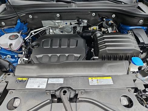 Certified 2025 Volkswagen Atlas Cross Sport SEL AWD/4WD image 29