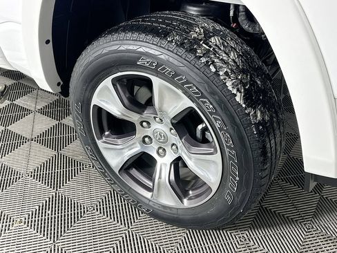 Certified 2022 RAM 1500 Laramie image 40