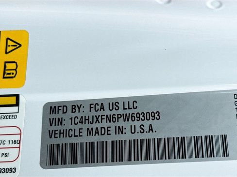 Used 2023 Jeep Wrangler Unlimited Rubicon image 35