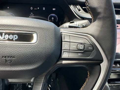 New 2026 Jeep Grand Cherokee L Limited AWD/4WD image 23
