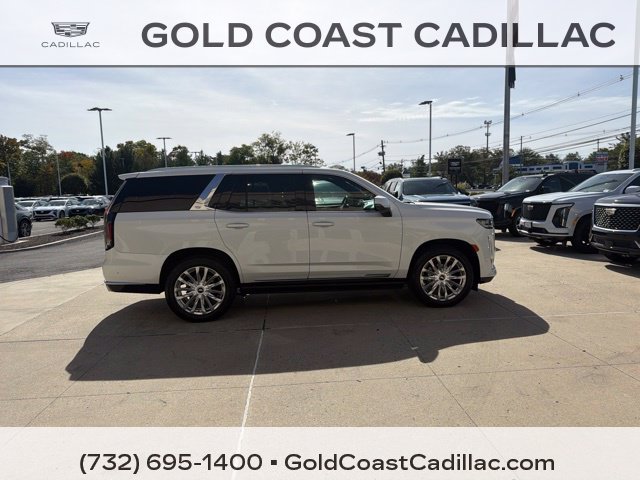 Used 2021 Cadillac Escalade Premium Luxury w/ Driver Assist Tech Package AWD/4WD image 4
