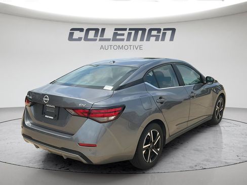 Used 2024 Nissan Sentra SV FWD image 3