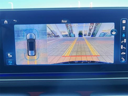 Used 2024 Mercedes-Benz GLS 450 4MATIC image 24