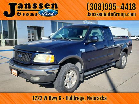 Used 2002 Ford F150 XLT image 2
