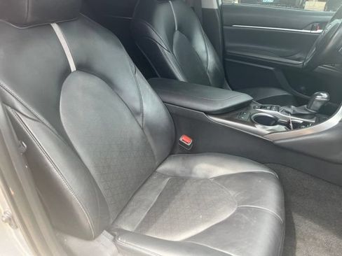 Used 2022 Toyota Camry XSE FWD image 20