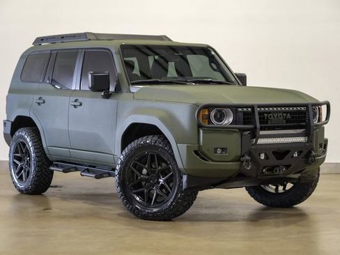 Used 2025 Toyota Land Cruiser image 24