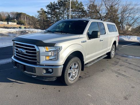 Used 2016 Ford F150 XLT w/ Equipment Group 302A Luxury image 3