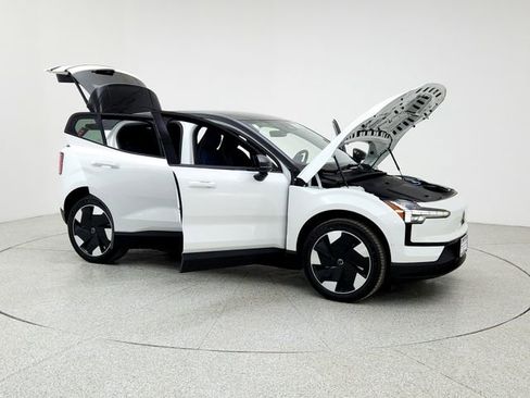 New 2026 Volvo EX30 Ultra w/ Protection Package image 10