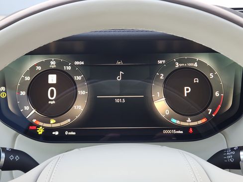 New 2026 Land Rover Range Rover SE image 16