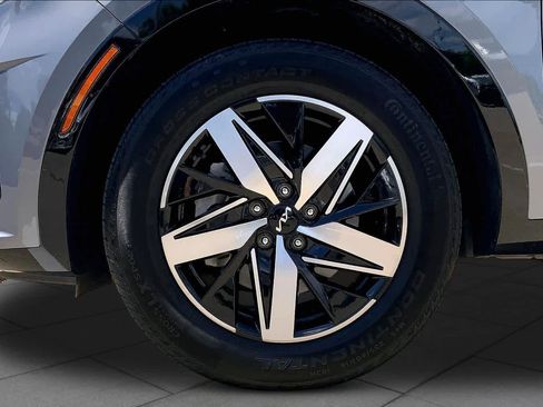 Used 2023 Kia Sorento S w/ Panoramic Sunroof Package FWD image 10