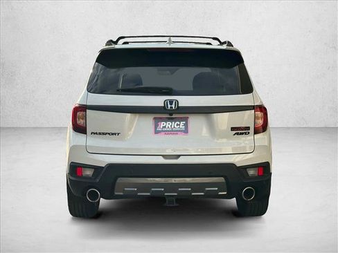 Used 2023 Honda Passport TrailSport image 6
