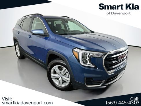 Used 2024 GMC Terrain SLE w/ Driver Convenience Package AWD/4WD image 1