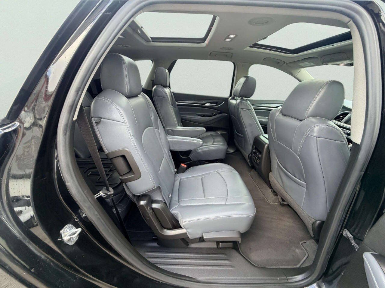 Used 2019 Buick Enclave Essence AWD/4WD image 25
