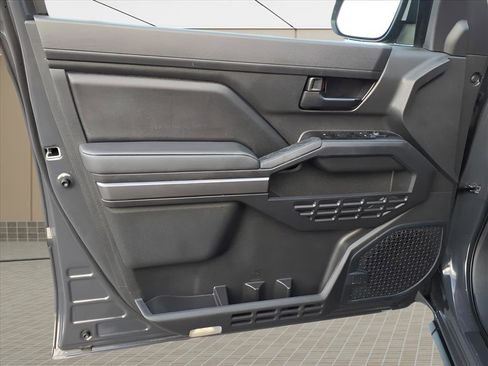 Used 2024 Toyota Tacoma SR5 image 27