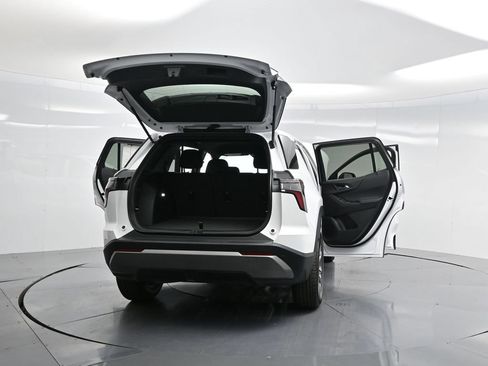 New 2026 Chevrolet Equinox LT AWD/4WD image 38