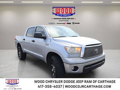 Used 2012 Toyota Tundra 4x4 CrewMax w/ Tow Pkg image 1