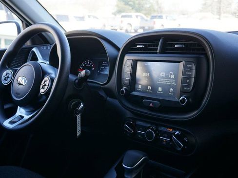 Used 2021 Kia Soul S FWD image 34