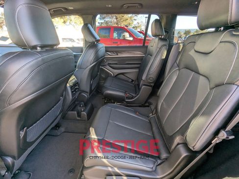 New 2026 Jeep Grand Cherokee L Limited AWD/4WD image 27