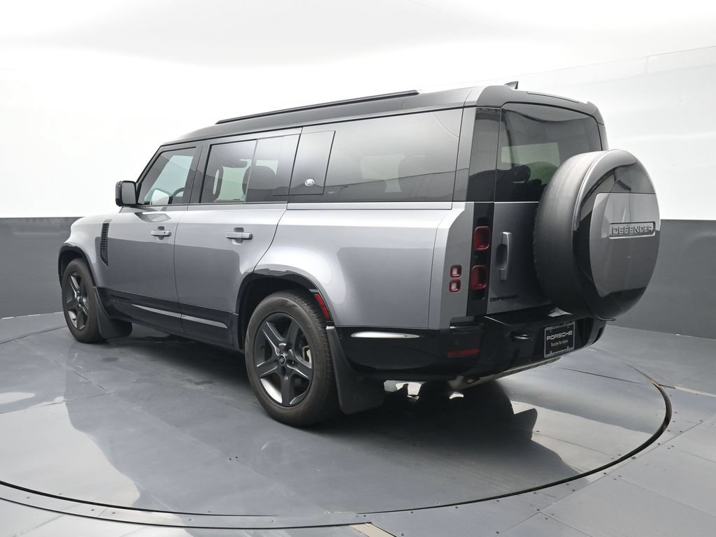 Used 2024 Land Rover Defender 130 X-Dynamic SE AWD/4WD image 3