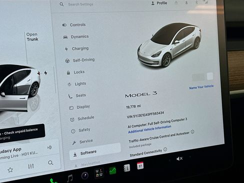Used 2023 Tesla Model 3 Standard Range RWD image 17