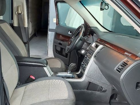 Used 2009 Ford Flex SEL image 13