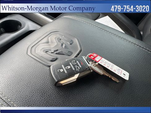 Used 2024 RAM 1500 Laramie AWD/4WD image 24