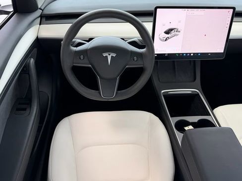 Used 2023 Tesla Model 3 Standard Range RWD image 8