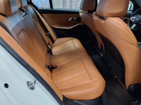 Used 2021 BMW 330i Sedan w/ M Sport Package image 14