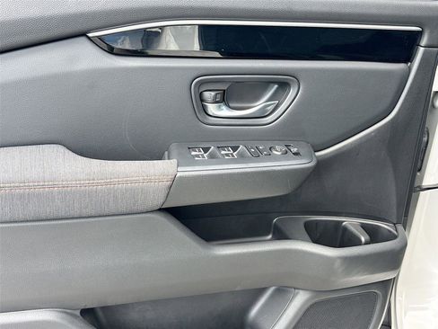 Certified 2025 Honda Pilot Sport image 20