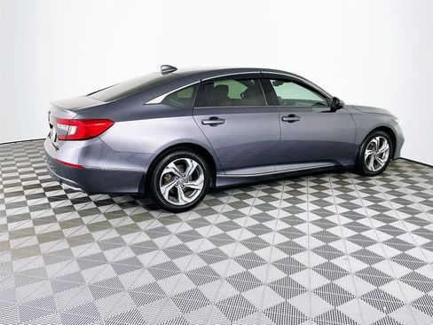 Used 2020 Honda Accord EX-L image 11